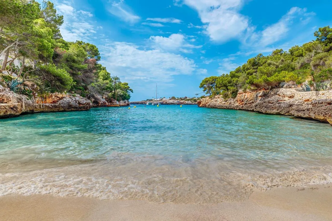 Apartamentos Karin 2ºd Cala D´Or 0*,  Španělsko