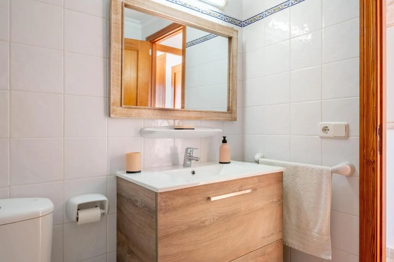 Apartamentos Karin 2ºd Cala D´Or 0*,  Španělsko